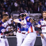 Criollos apabulló a Caribes y consiguió su boleto a semifinales