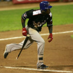 Omar Vizquel no seguirá dirigiendo en las granjas de Chicago