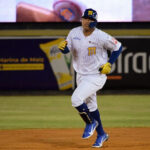 Daniel Brito recibió permiso para asistir a las prácticas primaverales