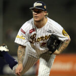 Luis Arráez celebra volver a estar saludable