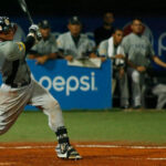 Luis Aparicio celebra 50 años de hacer historia