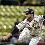 Tiburones dividió honores con Caribes y cortó otra mala racha