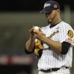 Lara firmó a los lanzadores Yoanner Negrín y Tiago Da Silva