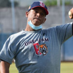 Jhoulys Chacín firmó contrato con los Rockies