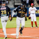 Elih Villanueva da un paso al frente en la rotación de Leones