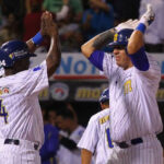 Ronny Cedeño en duda por lo que resta de la Serie Final