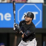 Tigres adquirió a Yolmer Sánchez desde Tiburones