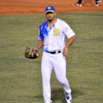 Tiburones no baja los brazos y barrió a Tigres en el Universitario