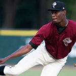 Patrick Johnson se despidió de Caribes con un triunfo