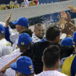 Leones derrotó a Tigres a fuerza de cuadrangulares