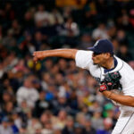 Yeiper Castillo cambiado a Caribes