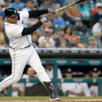 Eduardo Escobar conectó jonrones a ambos lados del plato