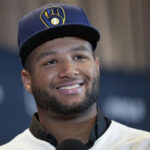 Ángel Reyes impulsó a las Águilas