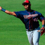 Carlos Carrasco mostró su clase desde el montículo