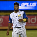 Carlos Pérez disparó un Grand Slam para guiar a Bravos