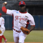 René Reyes se convirtió en el ambidiestro con más jonrones en la LVBP