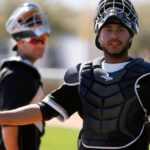 Luis Valbuena listo para competir por la primera base de los Ángeles