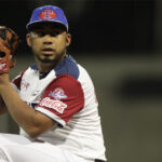 Jesús Sucre y Juan Apodaca se alistan para zarpar con la nave