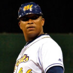 José López a la lista de lesionados en Japón