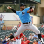 Jhoulys Chacín sigue trabajando para hacer ajustes en el montículo