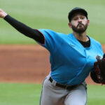 Edward Olivares sacudió doble en su debut con San Diego