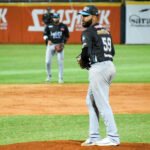 Houston firmó a Dixon Machado