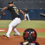Leones se quedó con el duelo de pitcheo frente a Tiburones