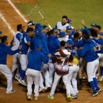 Sencillo de David Rodríguez decidió por Bravos y eliminó a las Águilas