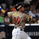 Magallanes luchó y se impuso en entradas extras