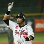 Breyvic Valera impulsa a Bravos de Margarita