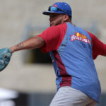 Denis Phipps fulminó al pitcheo de Leones