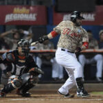 Caribes activó a Jesús Flores