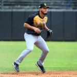 José Osuna comandó en empujadas a latinos en Japón