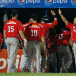 Leones armó una fiesta de batazos en el Universitario