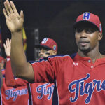 Grand slam de Alex Romero dejó en el terreno a Cardenales