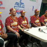 Miguel Rojas confirmó que jugará con Tiburones