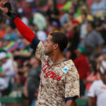 Yangervis Solarte se estableció como tercera base en San Diego