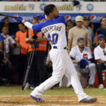 Chicago: “Estamos emocionados con el regreso de Omar Vizquel a la organización”