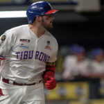 José Altuve y Luis Arráez recibieron el Premio Luis Aparicio 2022