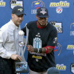 Carlos González no seguirá en el rumbo de Chicago