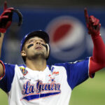 Leones continuó yugo ante Magallanes y empató el liderato