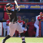 México blanqueó a Venezuela y quedó como único líder