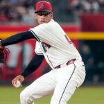 Renato Núñez espera estar saludable para ayudar al Magallanes