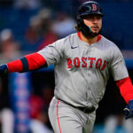 Martín Pérez sólido en su debut con San Diego