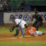 Ramón Cabrera trata de adaptarse rápido a los lanzadores del Magallanes