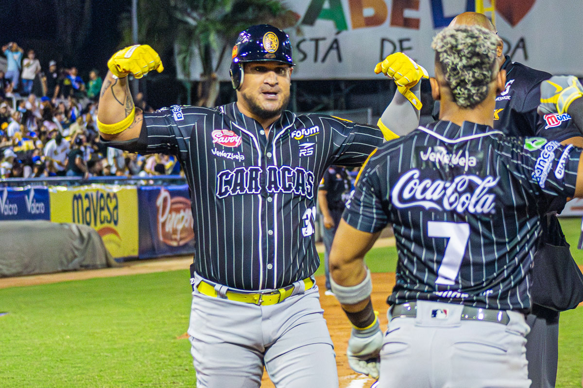 Leones Oswaldo Arcia