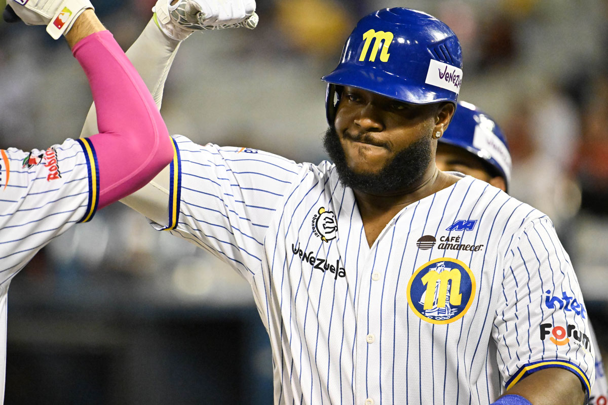 Magallanes superó a Cardenales y tomó el liderato en solitario