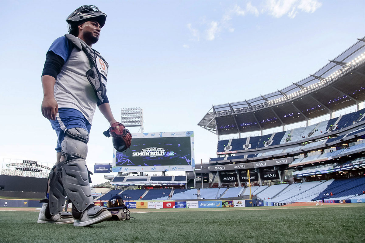 Ramón Cabrera trata de adaptarse rápido a los lanzadores del Magallanes