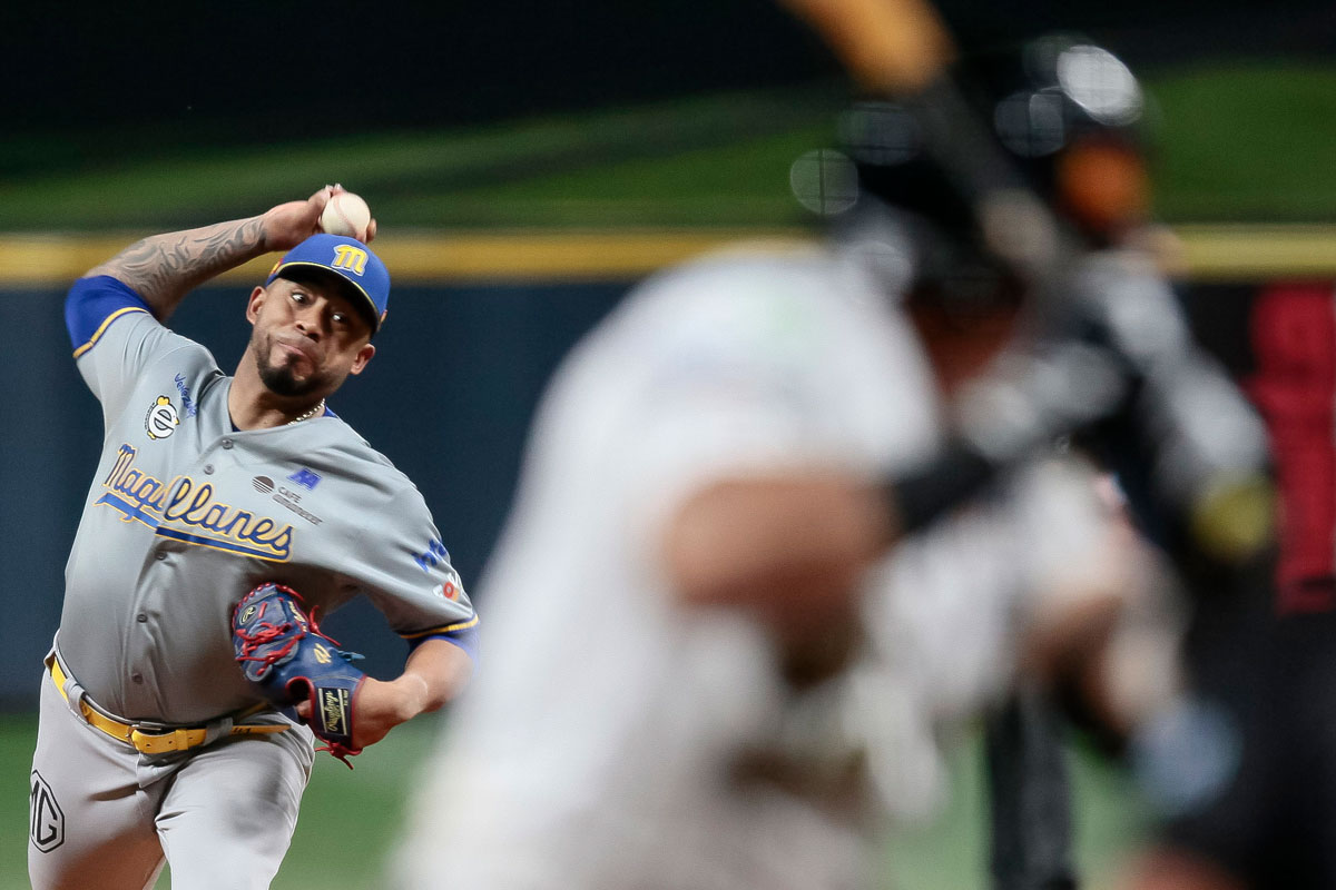 Magallanes agravó mal momento del Caracas y retomó el liderato