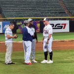 Jonrón de Roberto Álvarez condujo a Tiburones a su décima victoria